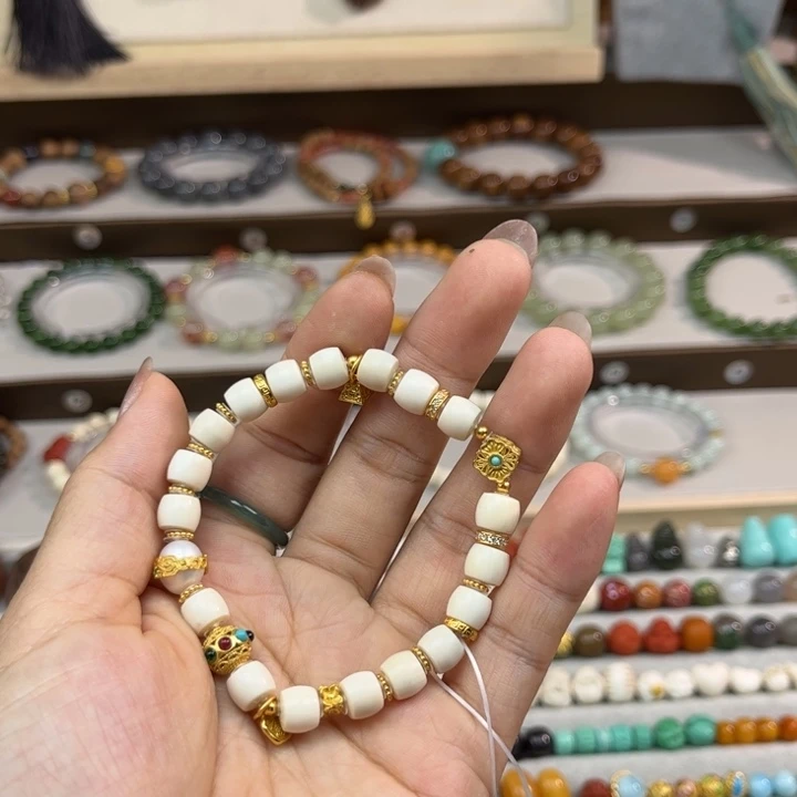 未镶嵌柏木（崖柏）吊坠游****）