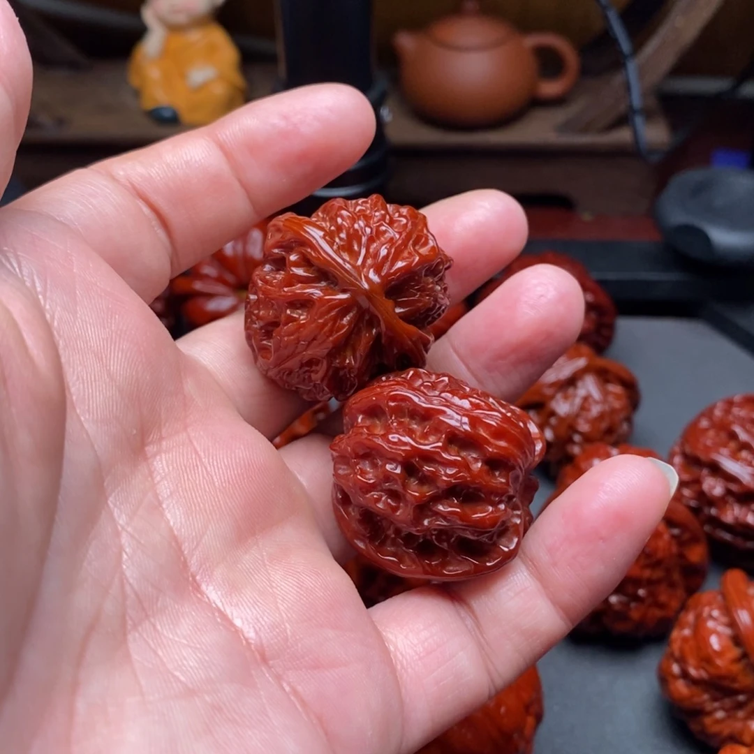 文玩核桃吊坠叁*32苹果