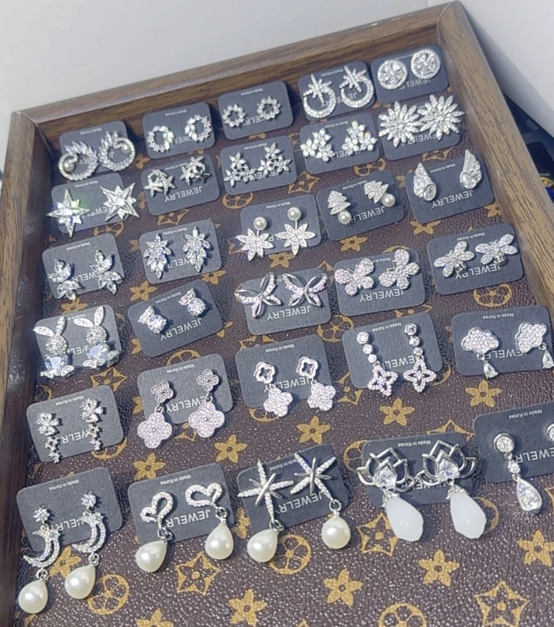 铜合金合成锆石耳饰 6 A6时尚饰品 直播间链接 直播间选款