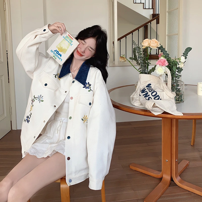 米白色刺绣翻领夹克外套女2025年春秋新款学院风休闲宽松百搭上衣