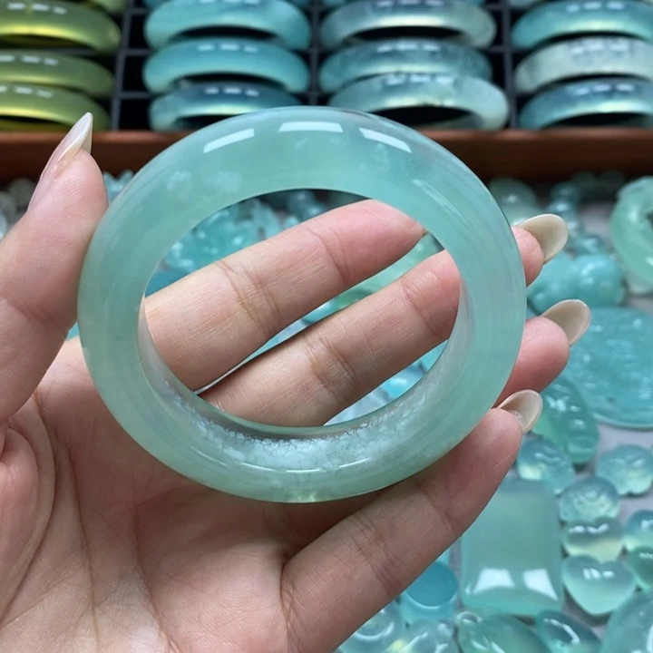 未镶嵌蛇纹石玉手镯