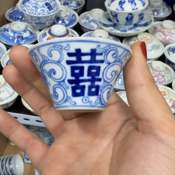 景德镇陶瓷杯子盖碗