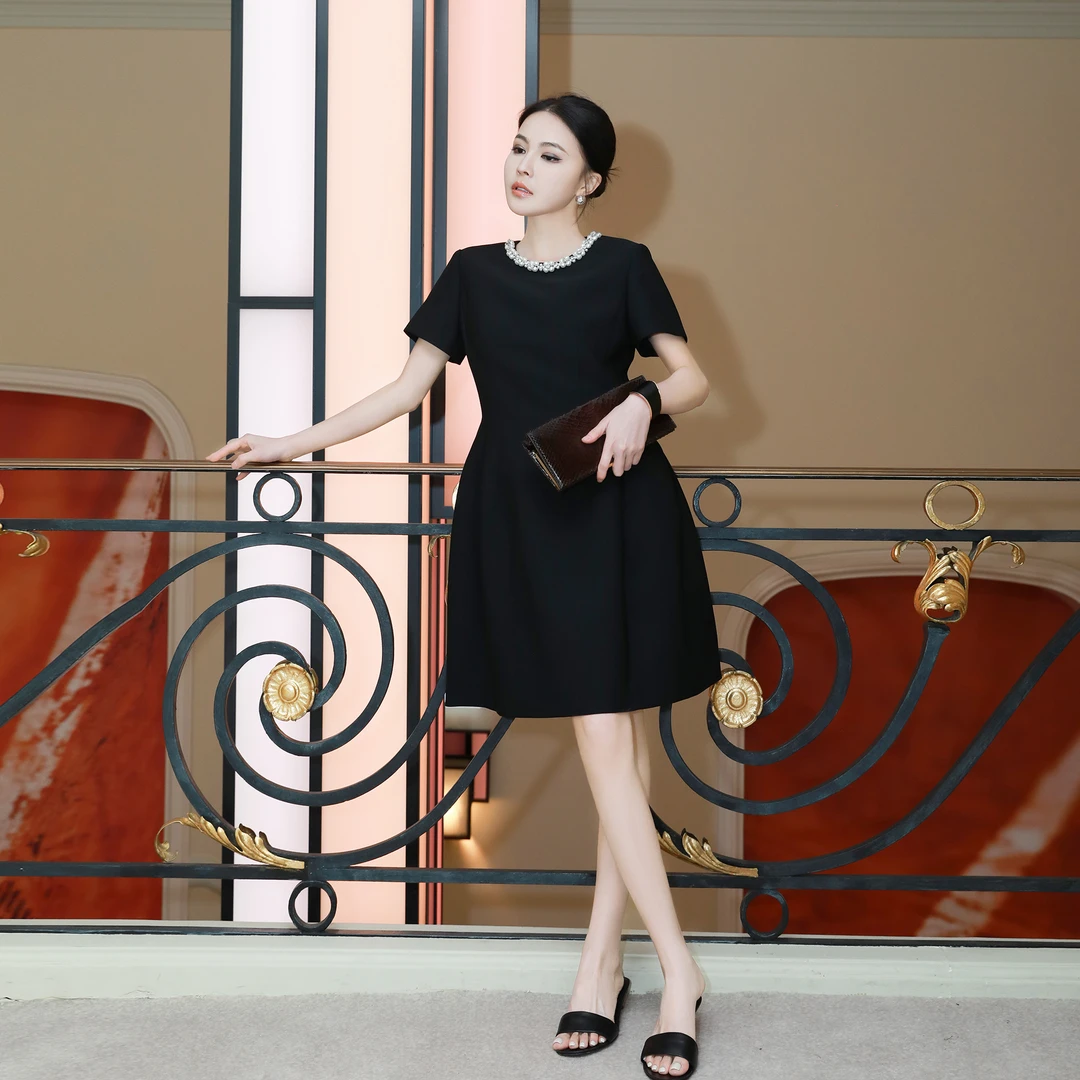 溶溶J【巴黎夜曲】RONGRONG 圆领钉珠小香风收腰连衣裙NARA-WOP199