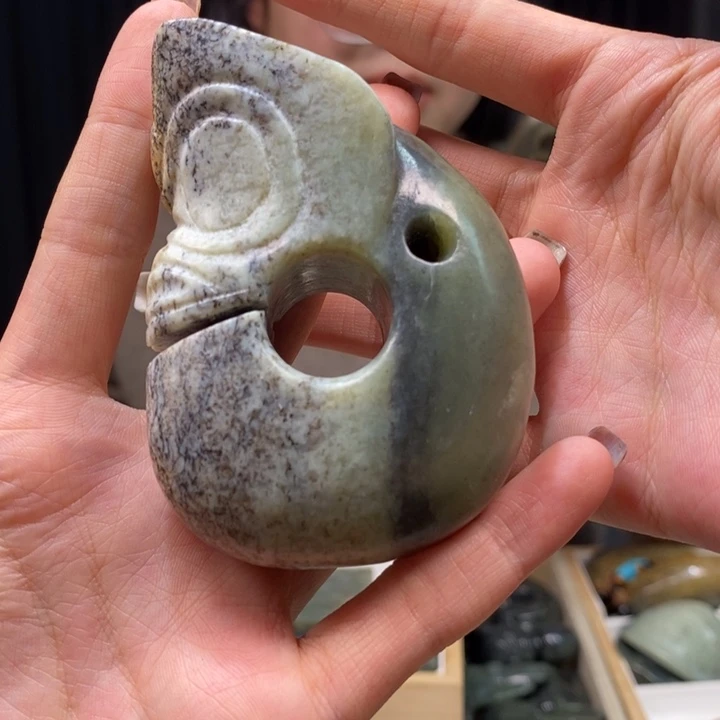 岫岩河磨玉（透闪石质玉）颈饰未镶嵌