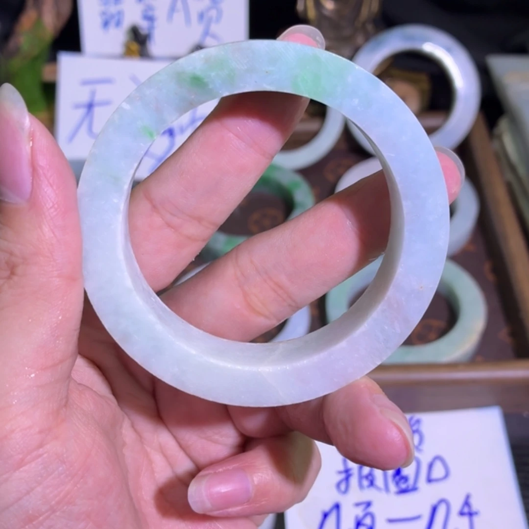 定制翡翠未镶嵌翡翠A货毛胚手镯定制