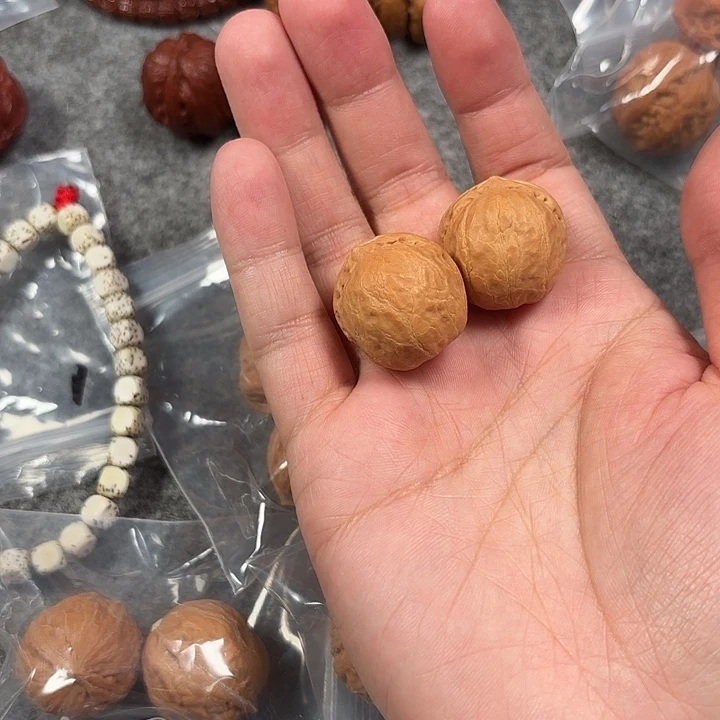 文玩核桃吊坠平底锅2.4