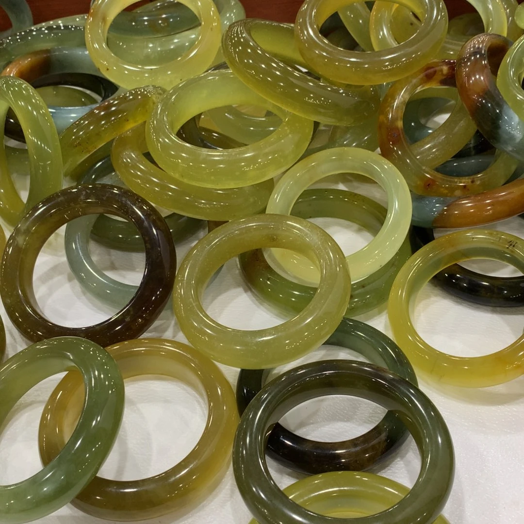 爱***玉未镶嵌蛇纹石玉手镯