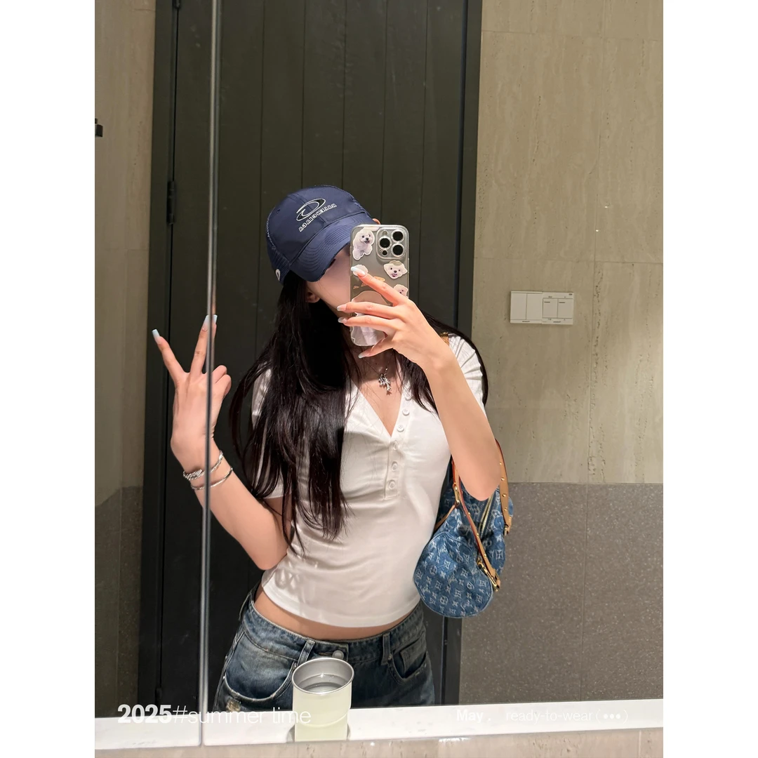 SUNONEONE天丝V领亨利扣短袖T恤女夏季韩系百搭修身上衣H1105T