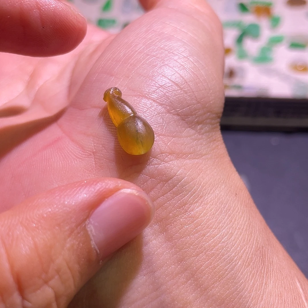 未镶嵌如意定制翡翠葫芦