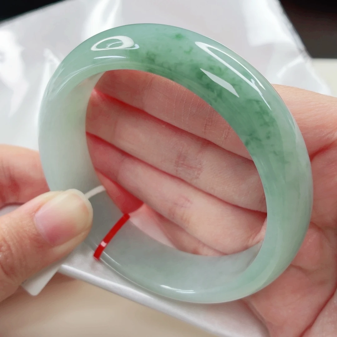 翡翠未镶嵌手镯60.5圈x205轮胎