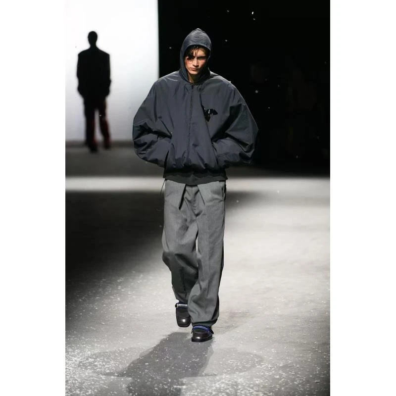 53号【全新未拆封】Y2005-秋季时尚开衫拉链连帽外套男女同款