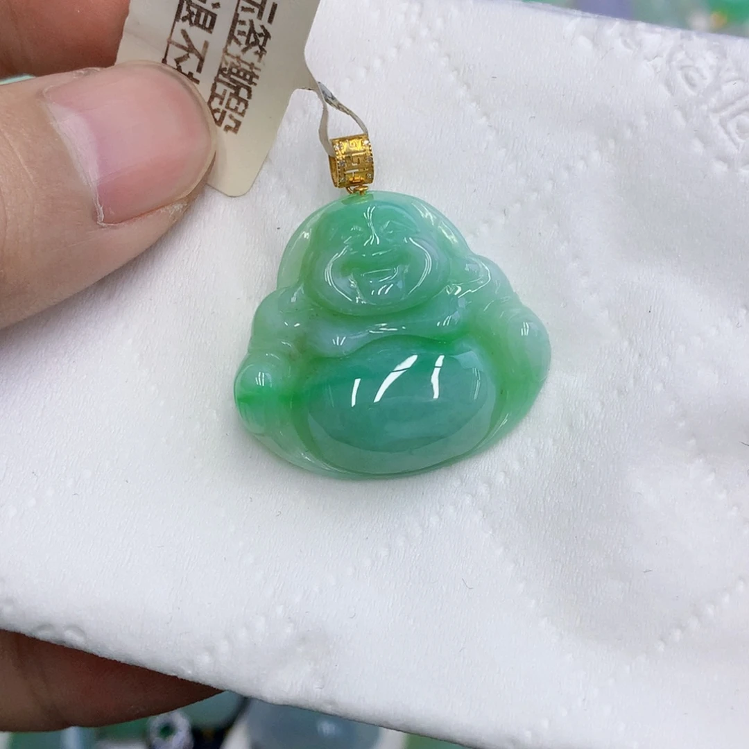 翡翠18K金镶嵌颈饰翡翠