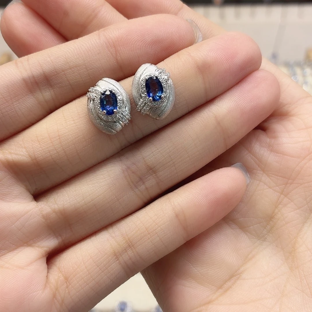 银S925镶嵌蓝宝石耳饰