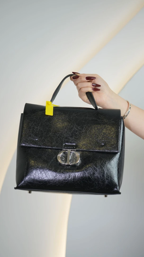 香港正品真皮女包24新款潮流大尺寸手拎公文包时尚百搭单肩斜跨包