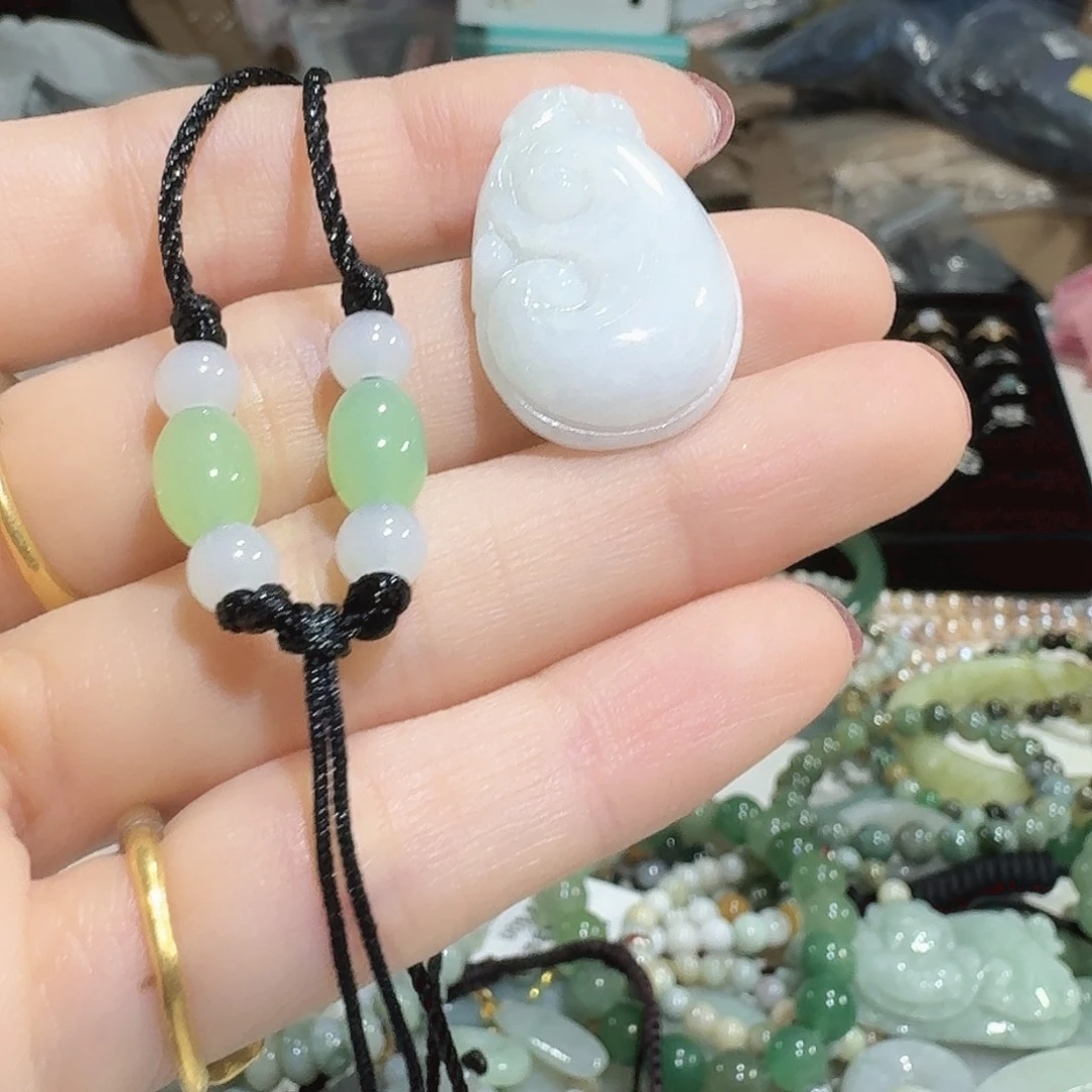 美***.翡翠未镶嵌颈饰5371