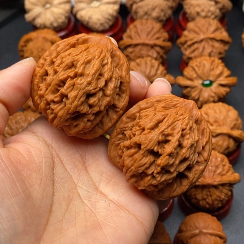 【闪购商品】文玩核桃把件43虎头