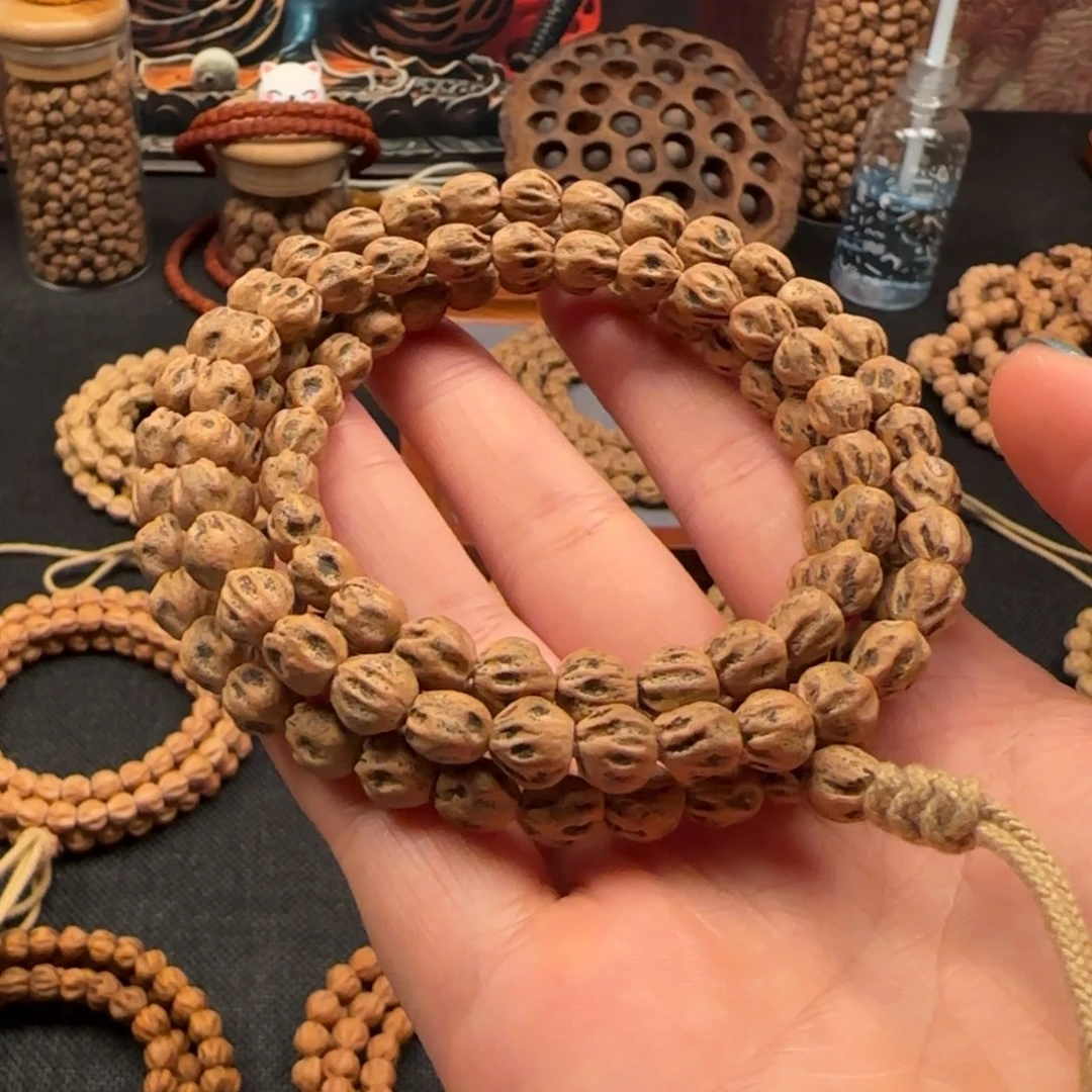 柏香籽/百香籽手串陈*