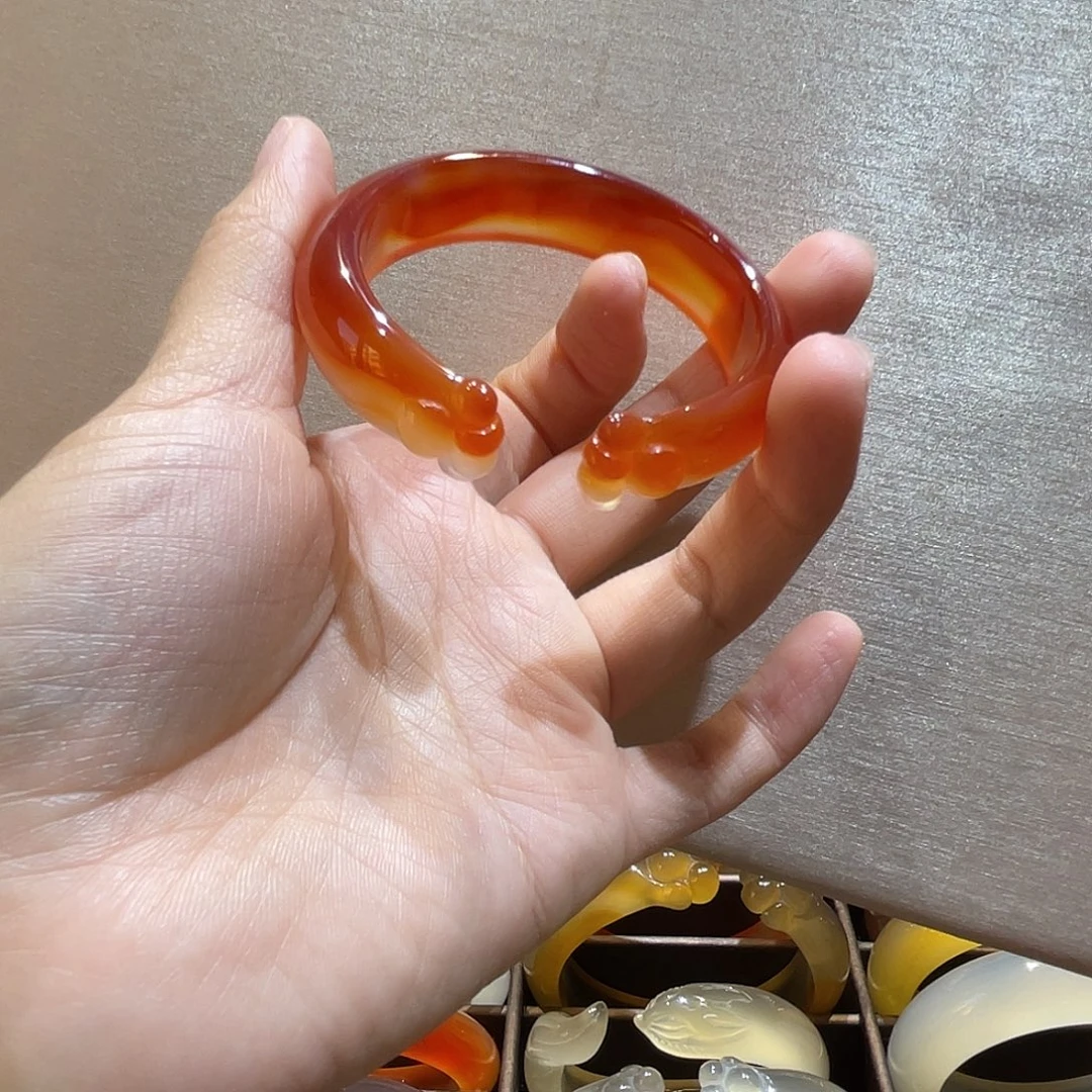 玛瑙/玉髓未镶嵌手镯