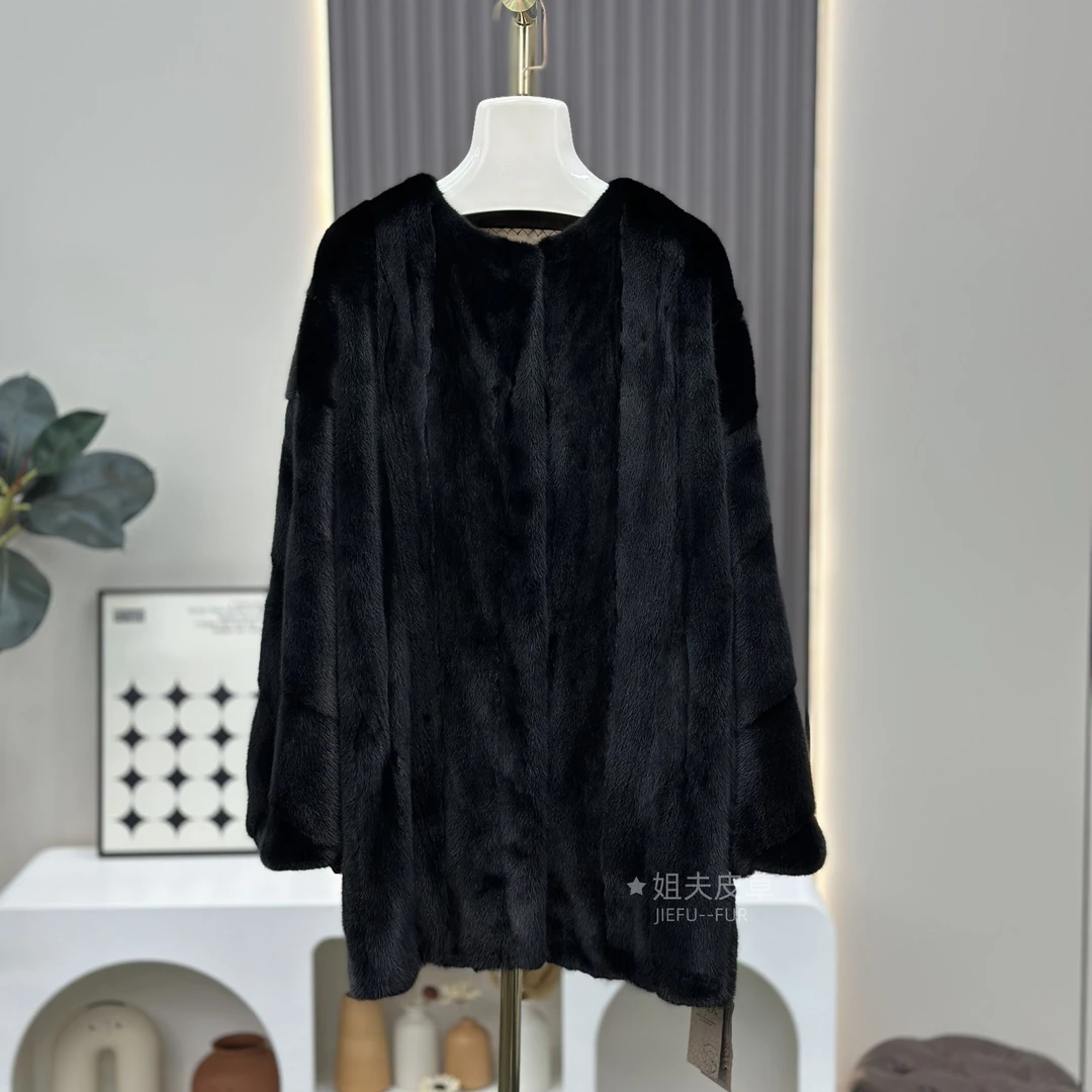32075女士圆领工艺款休闲冬季貂皮大衣