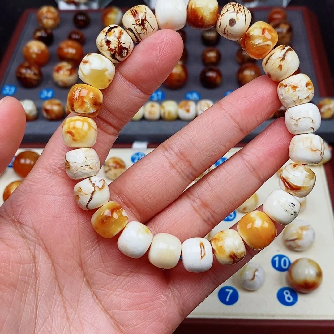 蜜蜡裸石未镶嵌博*蜜蜡