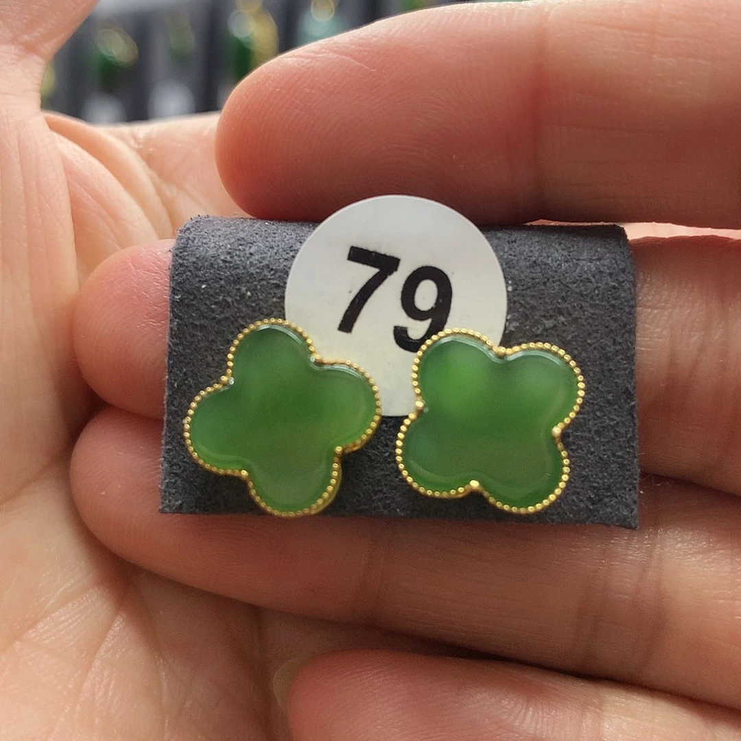 和田玉18K金镶嵌耳饰