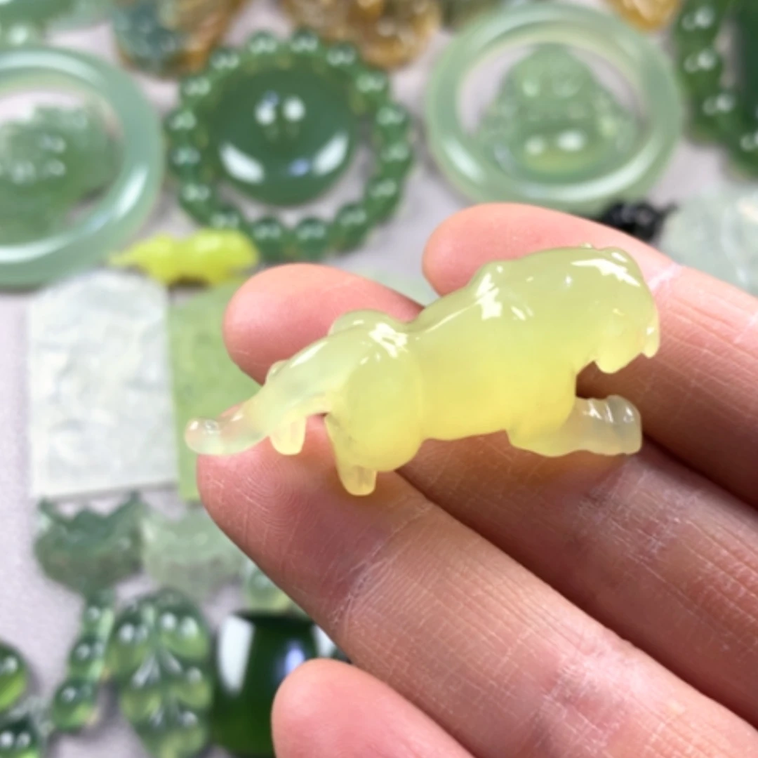 【闪购商品】蛇纹石玉岫玉吊坠未镶嵌