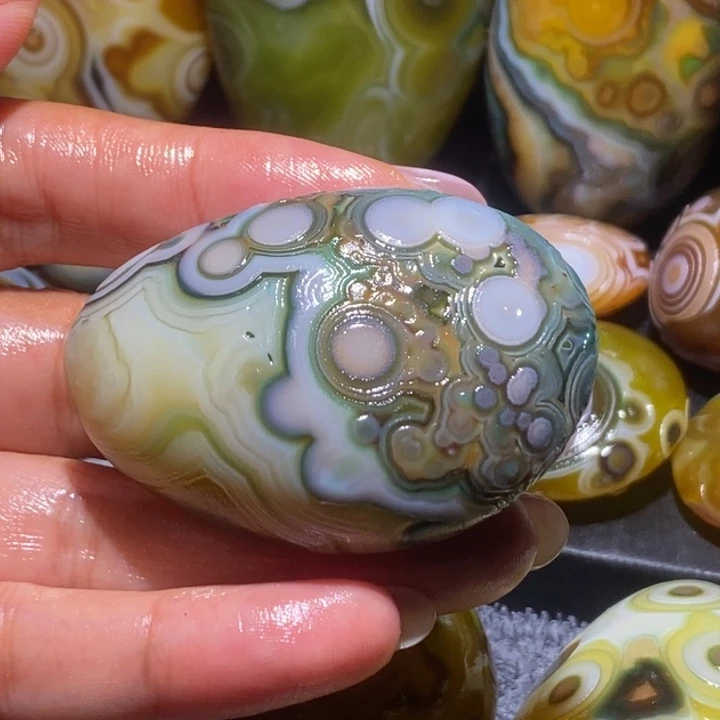 玛瑙/玉髓未镶嵌珠宝奇石28