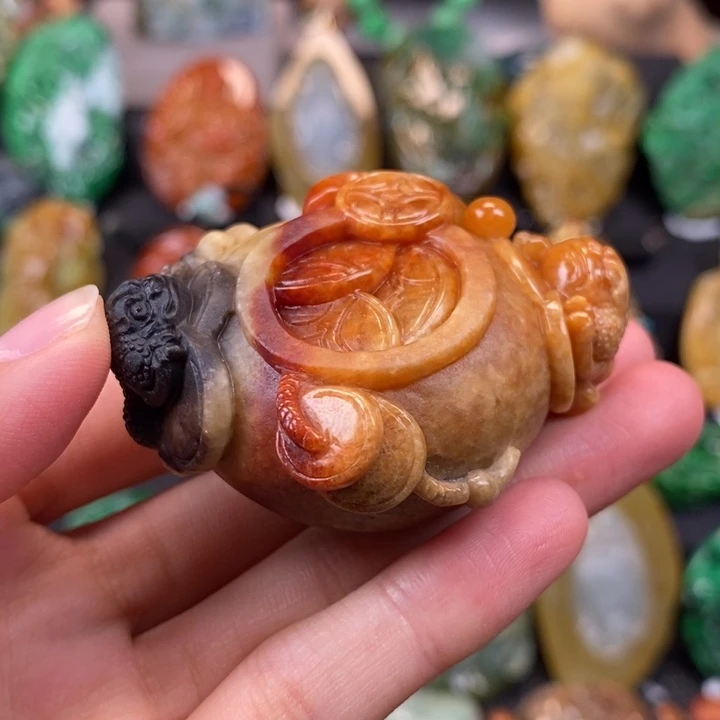 翡翠未镶嵌颈饰缅甸天然翡翠A货