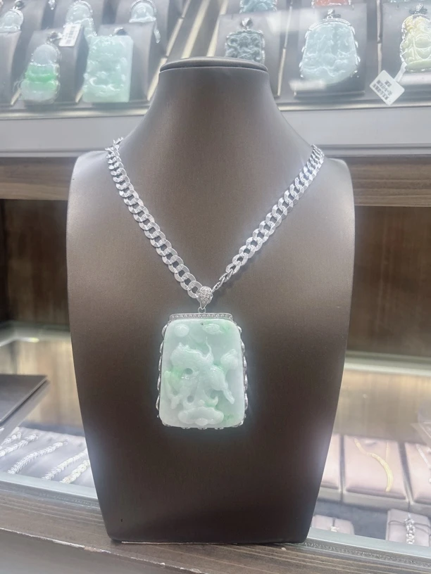 男款项链首饰镂空手工坠链白色麒麟项链吊坠绿色银色链子镶嵌挂件