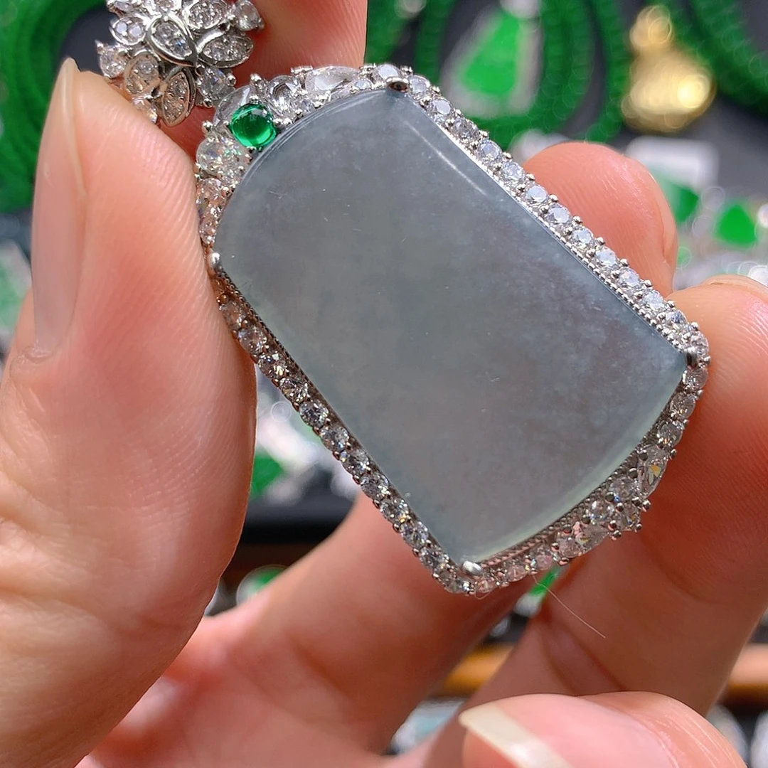 翡翠手链未镶嵌翡翠