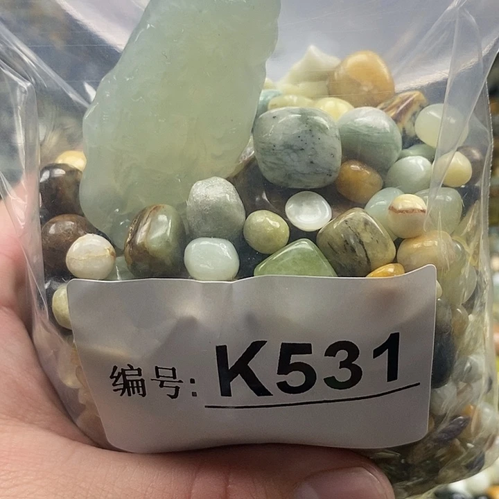 岫玉鱼缸石未镶嵌