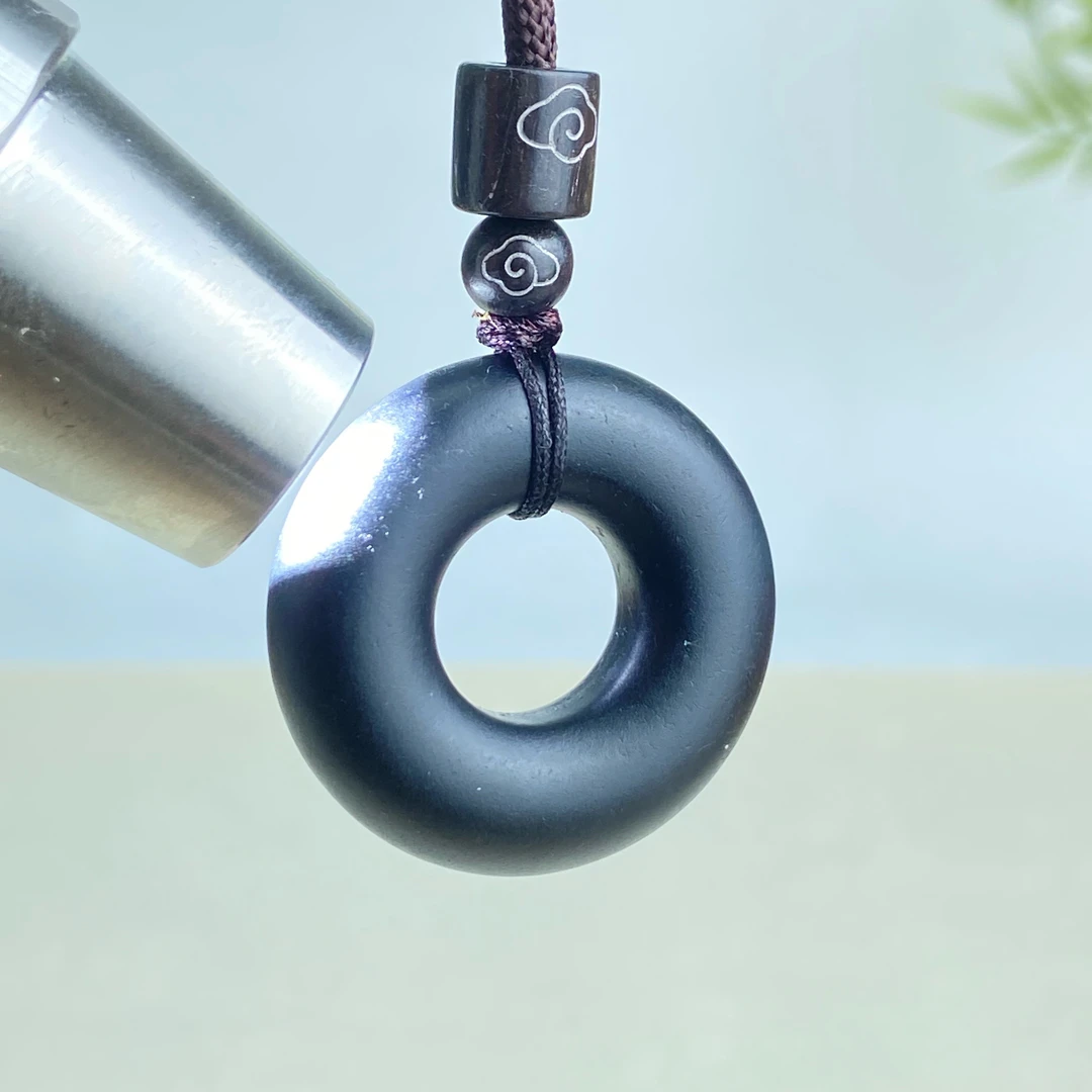 和田玉平安扣 墨玉甜甜圈吊坠