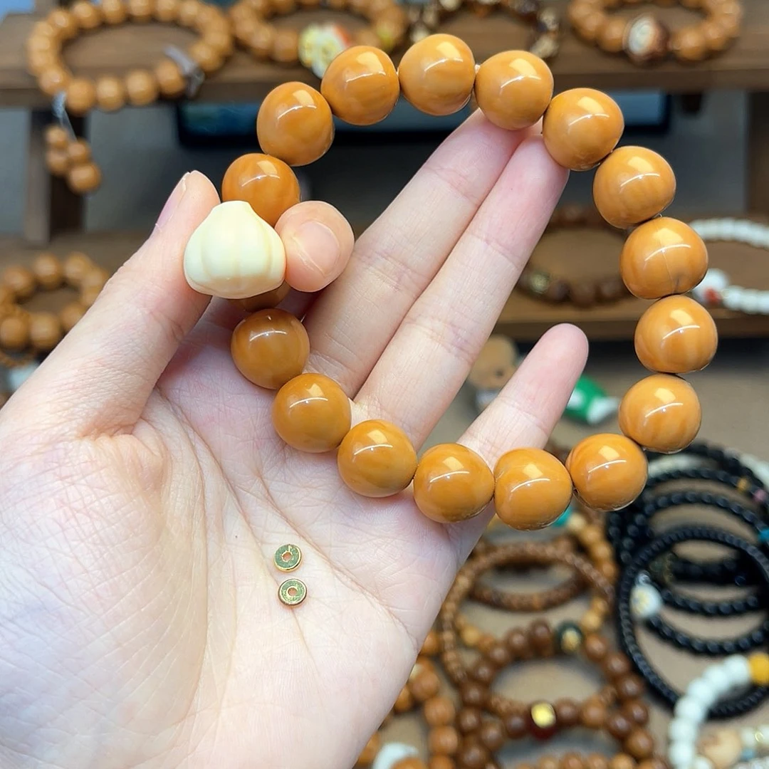 猴头核桃手串肖*兔搭配大蒜 加俩隔片