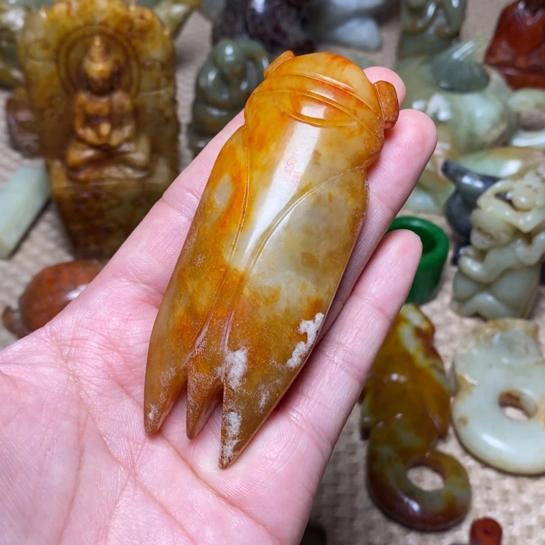 2***连蛇纹石玉未镶嵌颈饰