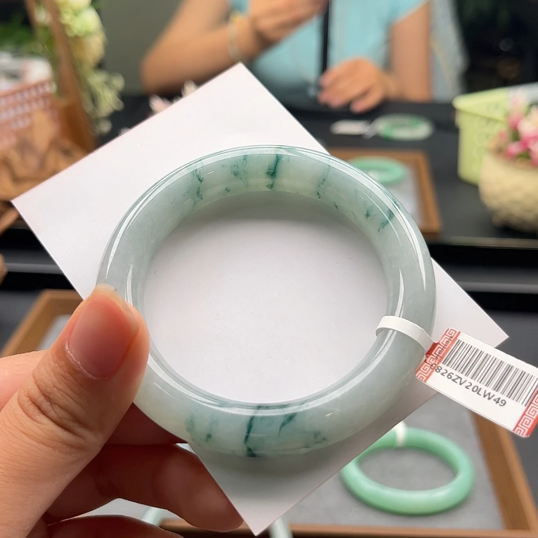 阿***腐翡翠未镶嵌手镯手镯