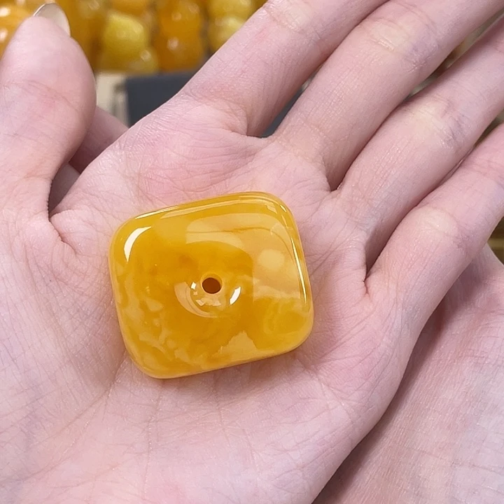 琥珀未镶嵌珠宝奇石琥珀蜜蜡J103