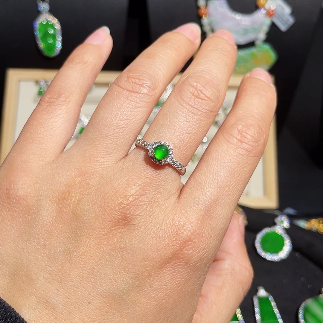 翡翠戒指银S925镶嵌蛋面