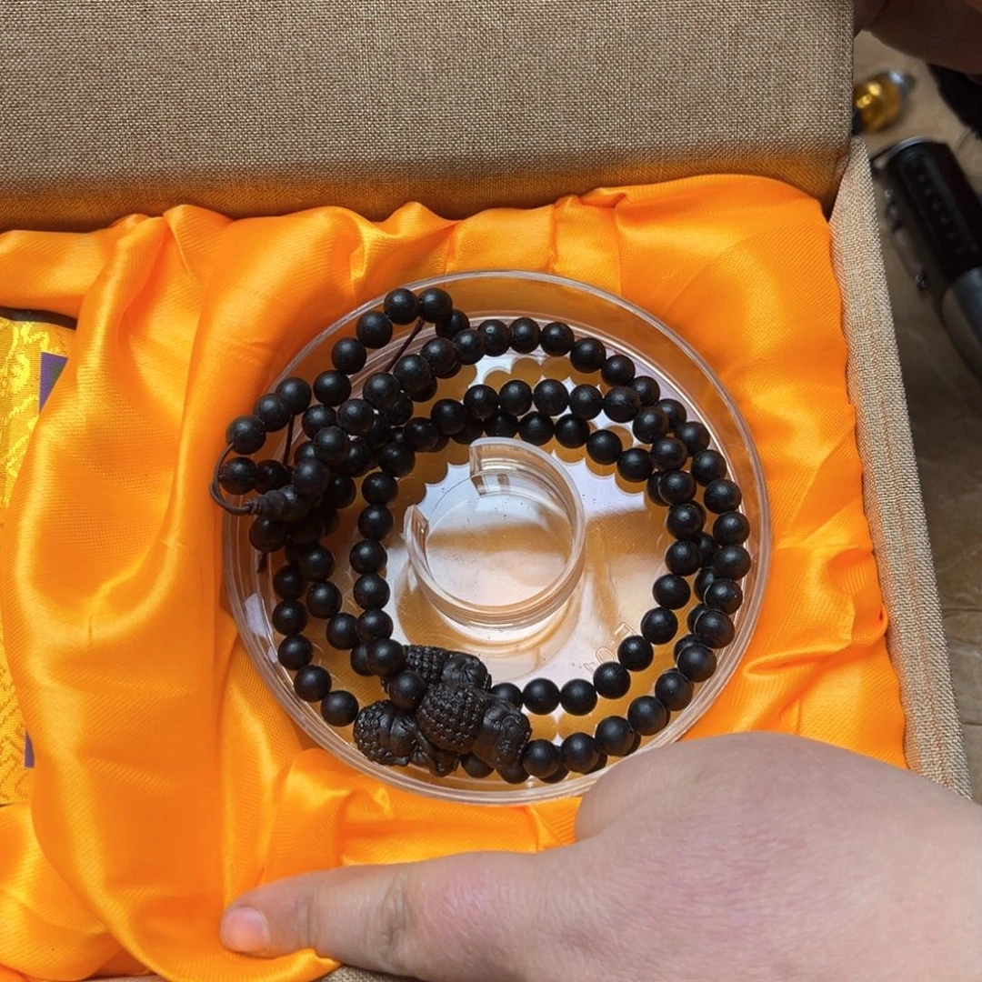 大叶紫檀（黑酸枝木类）