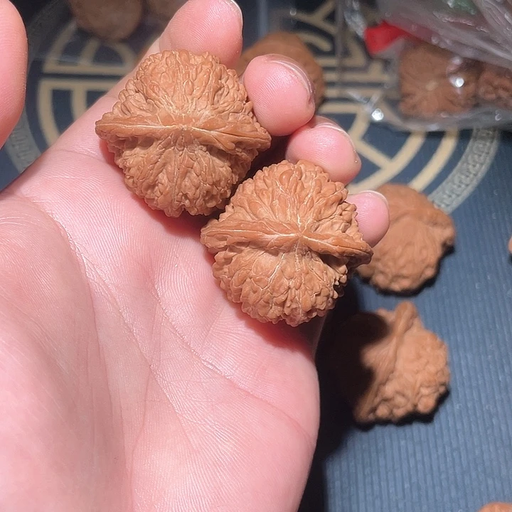 桃核吊坠小*羊37尺寸满天星