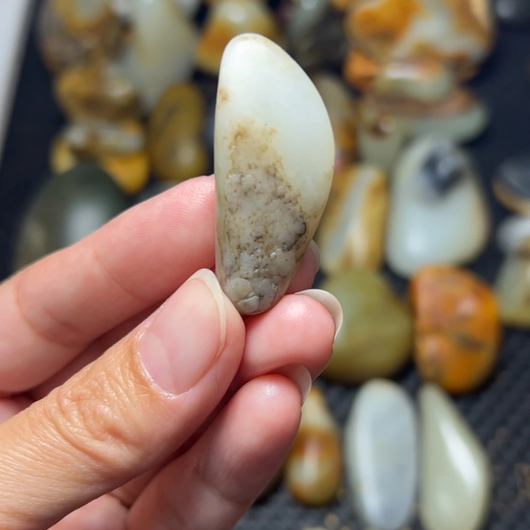 和田玉未镶嵌把件6