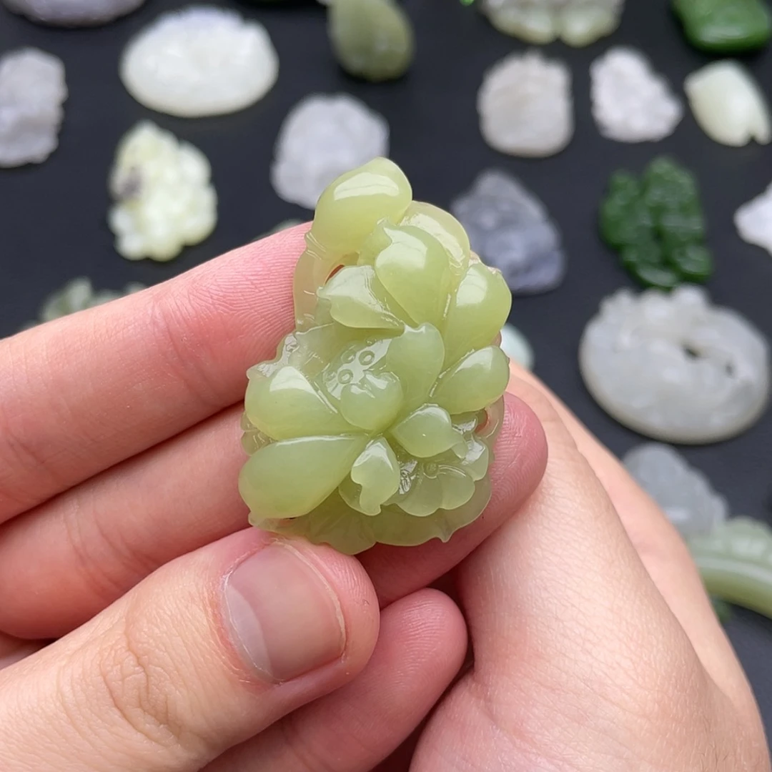 【闪购商品】颈饰未镶嵌和田玉