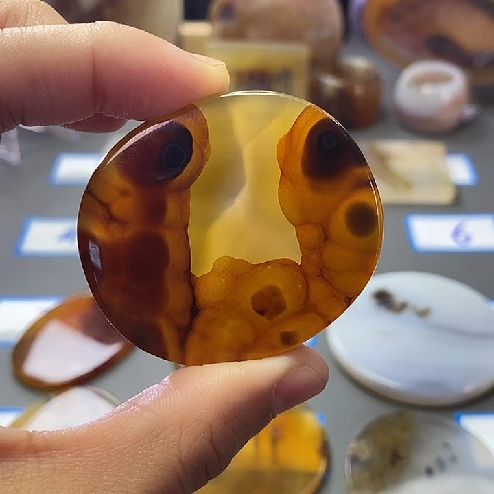 玛瑙/玉髓未镶嵌珠宝半成品175