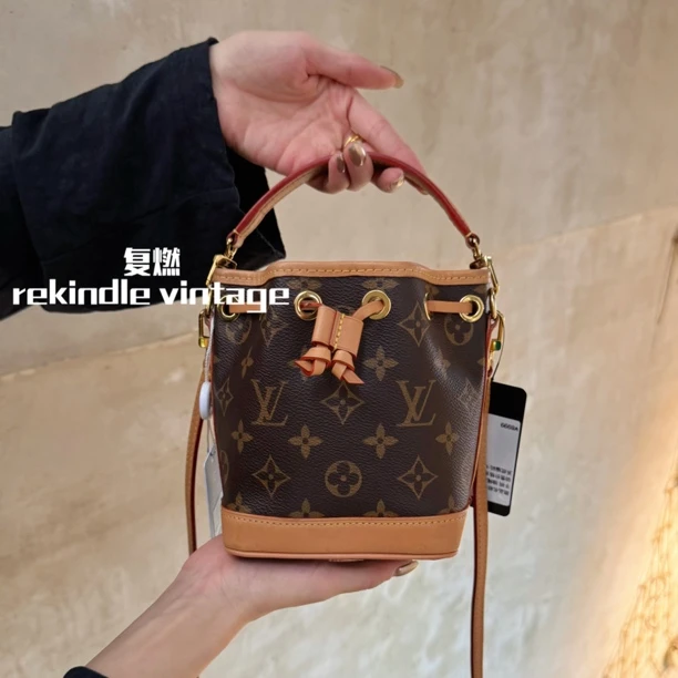 95新 LouisVuitton/路易威登 复燃精选/老花nano小水桶斜挎包芯片