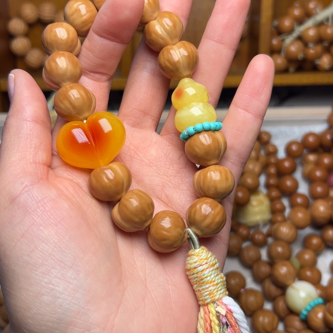 手串猴头核桃屁桃