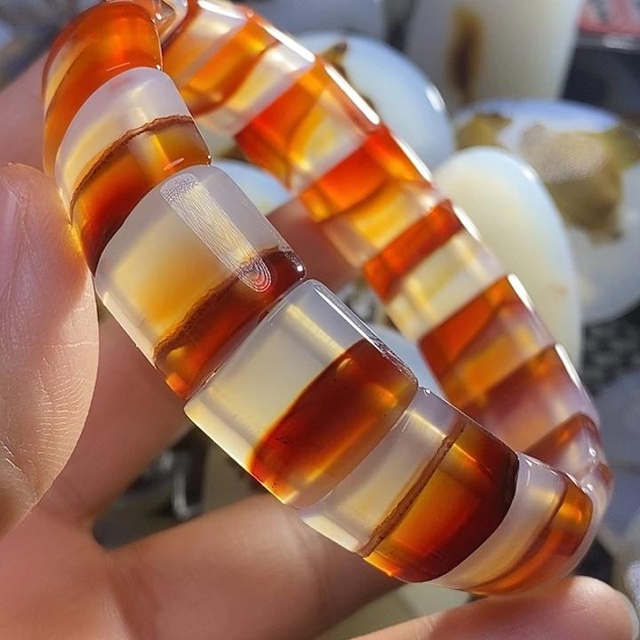 未镶嵌颈饰玛瑙/玉髓