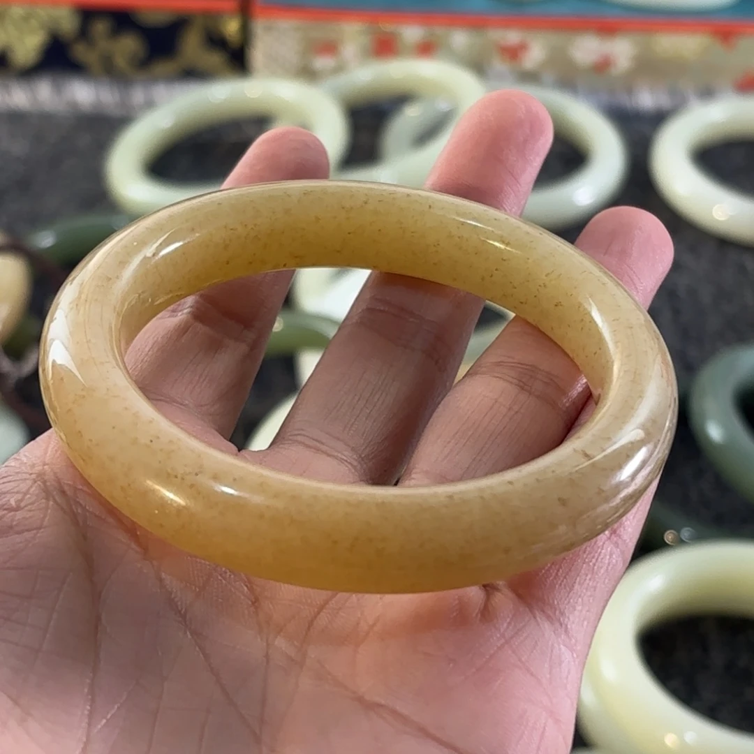 草***原和田玉（糖玉）未镶嵌手链