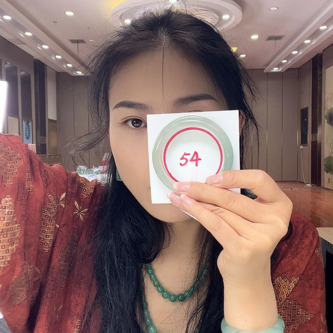 未镶嵌手镯石英质玉