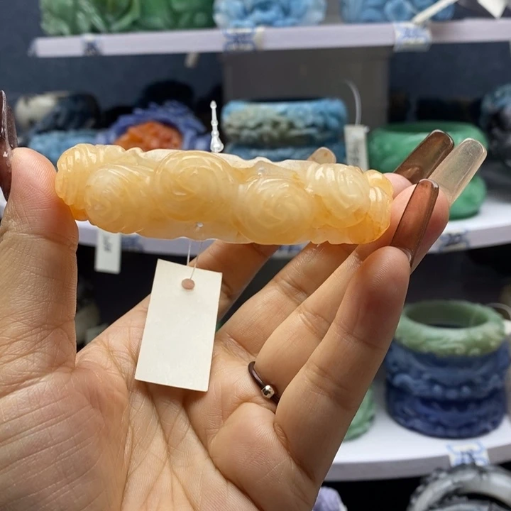 未镶嵌手镯石英岩玉