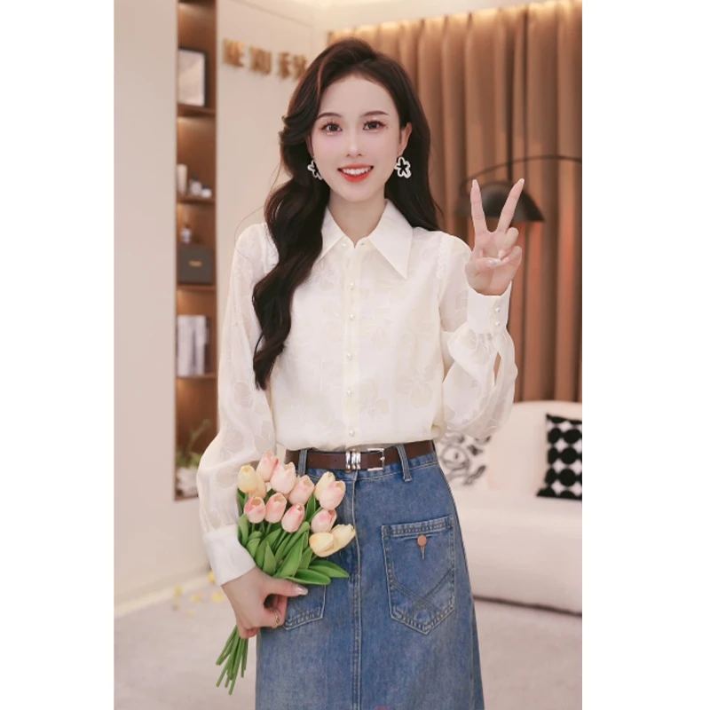 法式轻熟别致高级感翻领长袖衬衫女2025春季新款设计小众宽松上衣