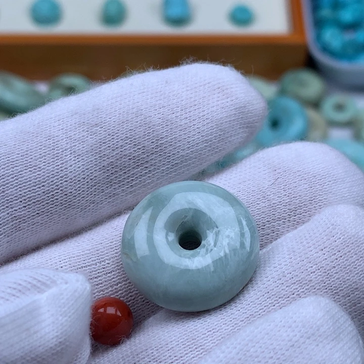 未镶嵌南红玛瑙珠宝奇石